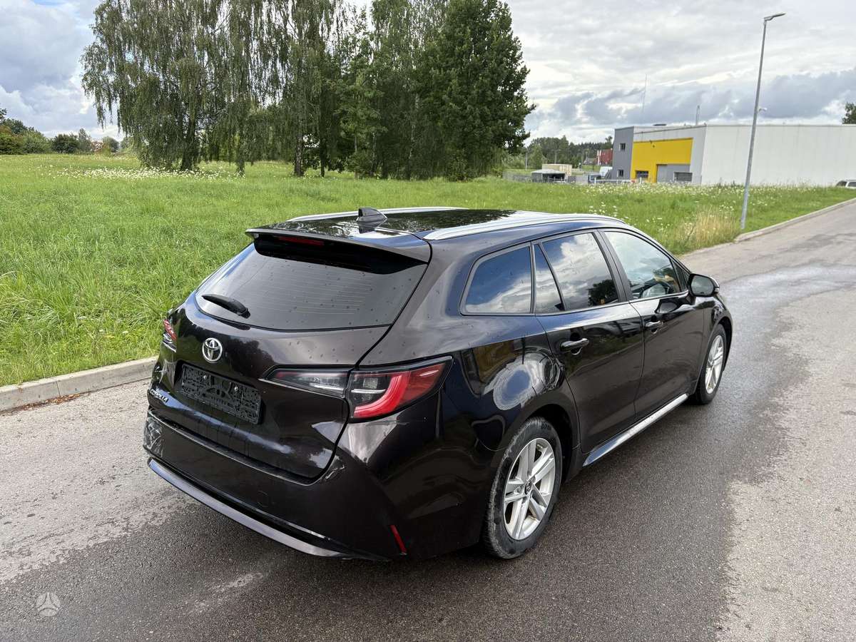 Toyota Corolla, 1.2 l., Универсал