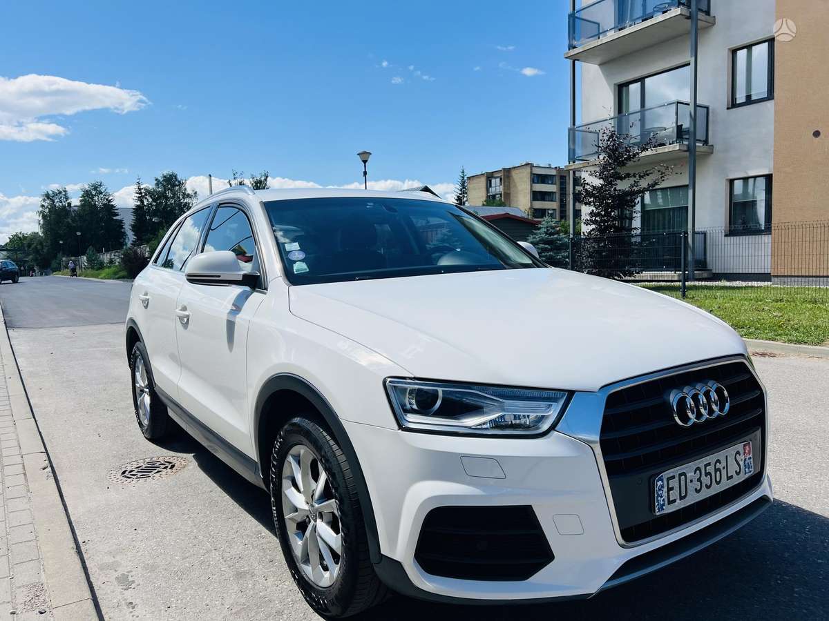 Audi Q3, 1.4 l., off-road / crossover