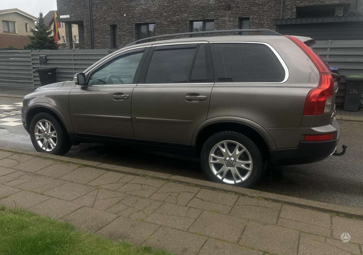 Volvo XC90 - 5