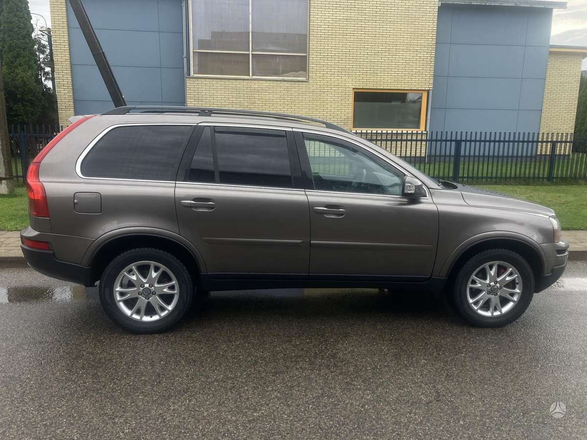 Volvo XC90 - 10
