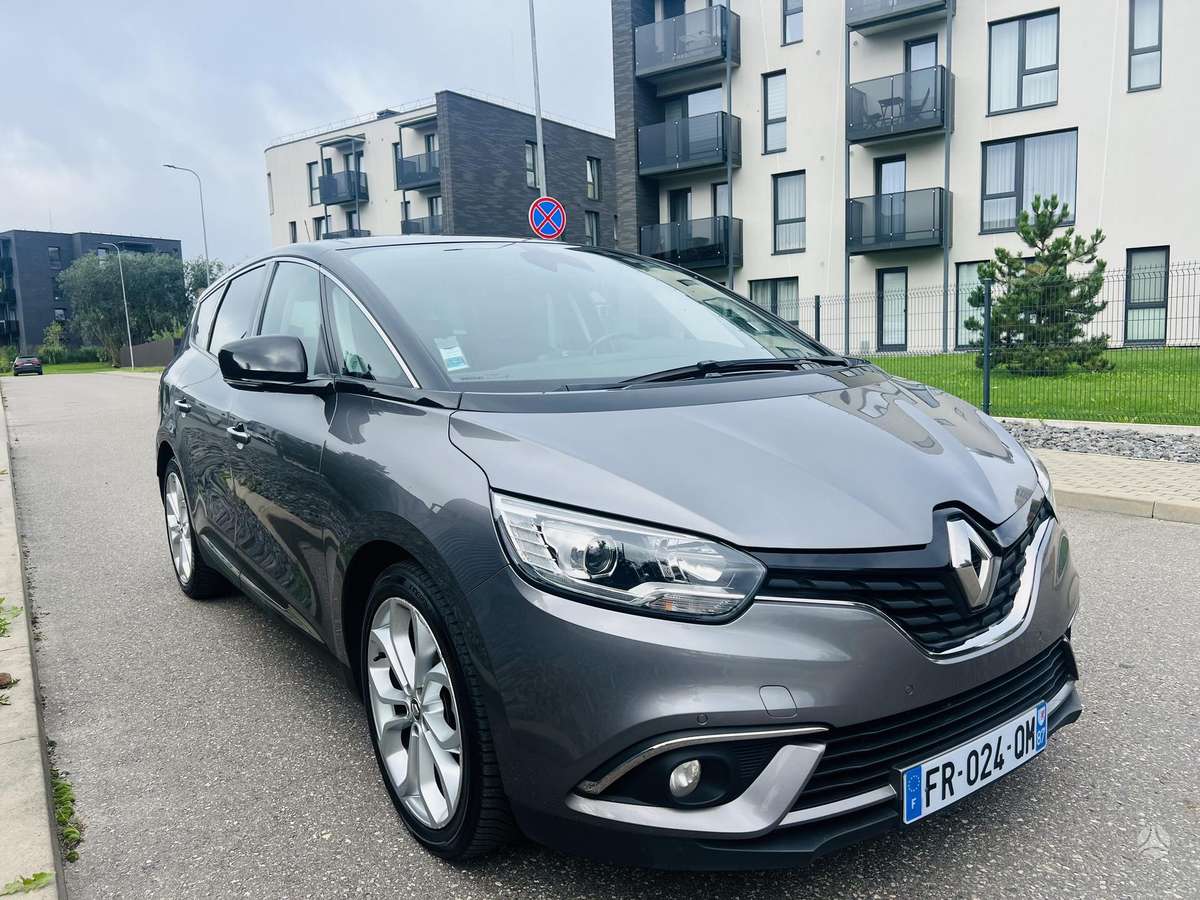 Renault Grand Scenic - 9