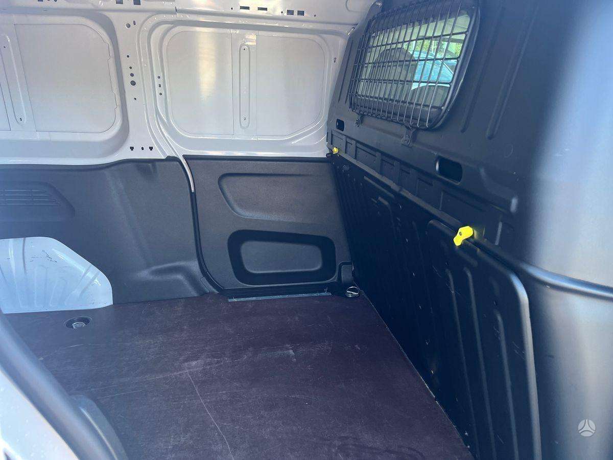 Toyota Proace City - 7