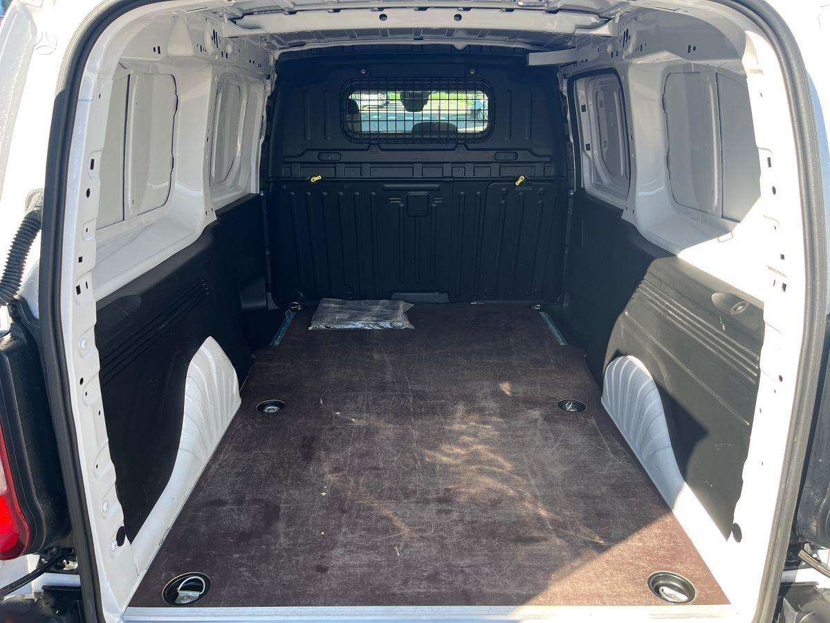 Toyota Proace City - 10