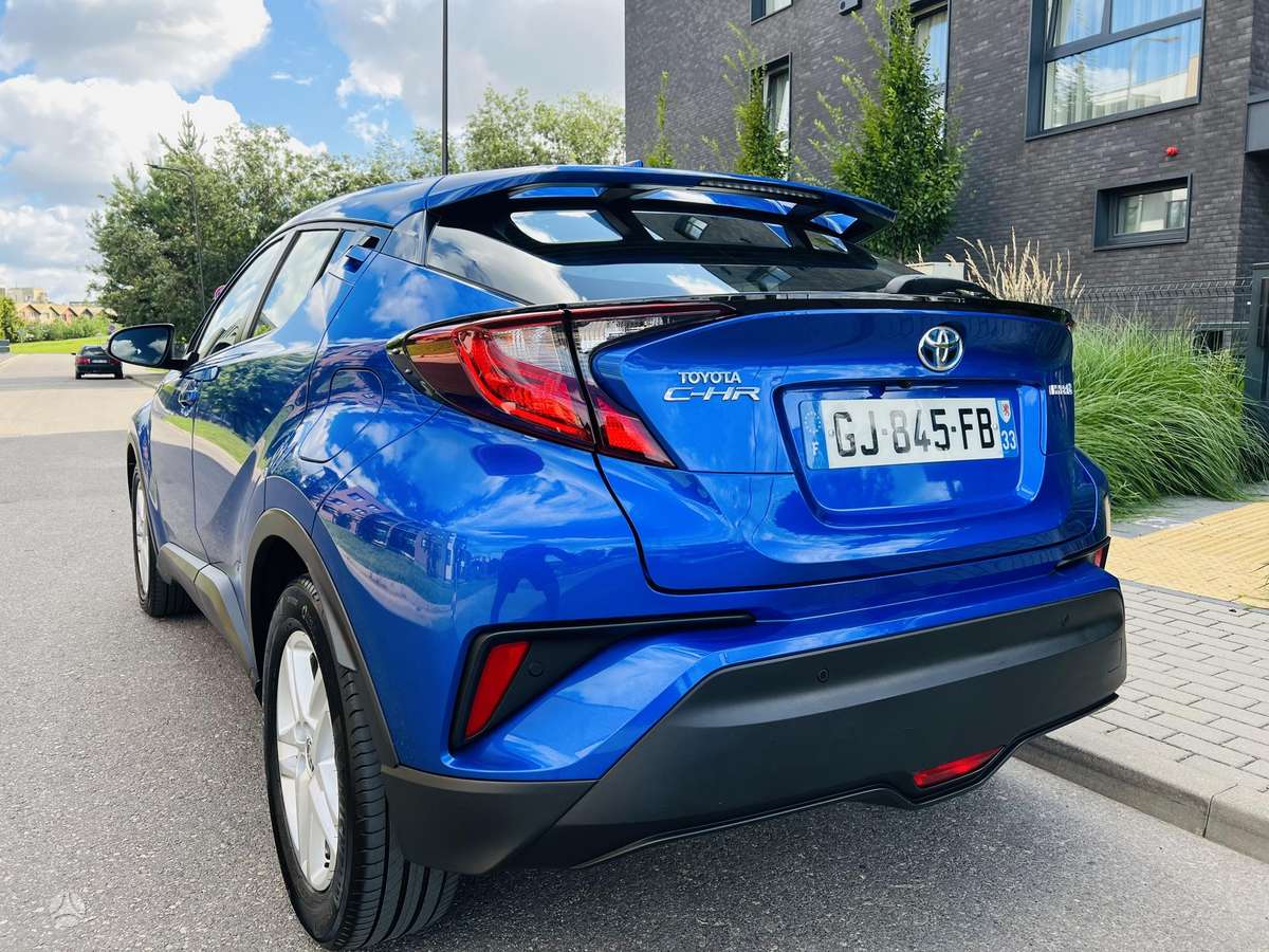 Toyota C-HR - 4