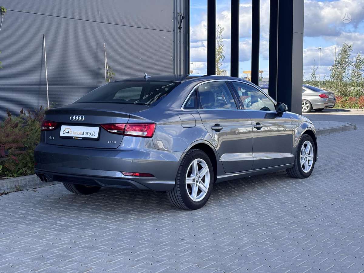 Audi A3, 1.5 l., saloon / sedan