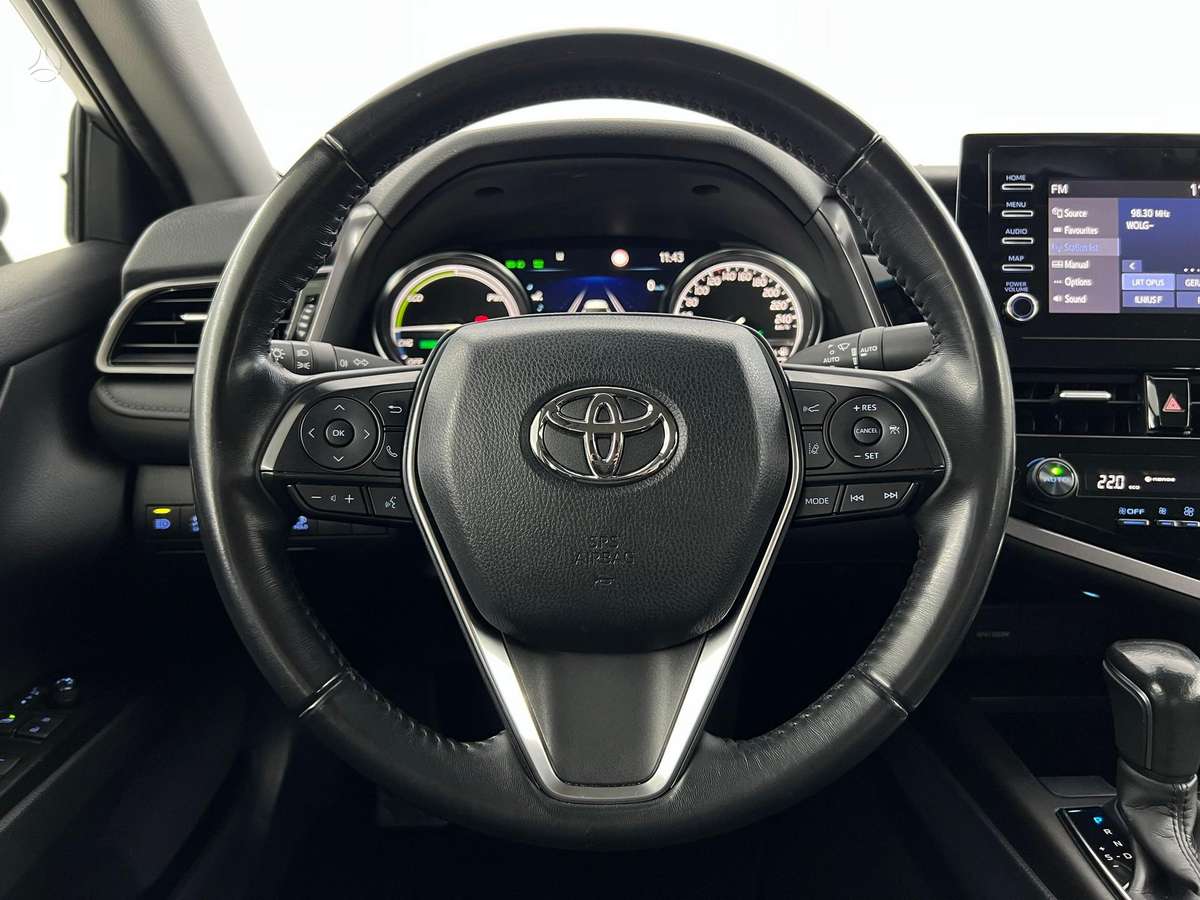 Toyota Camry - 12