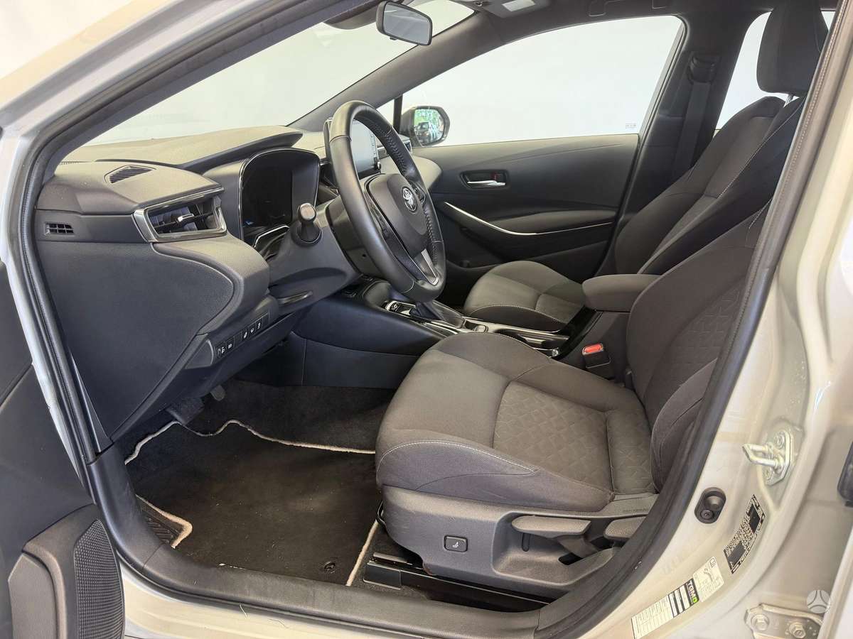 Toyota Corolla - 11