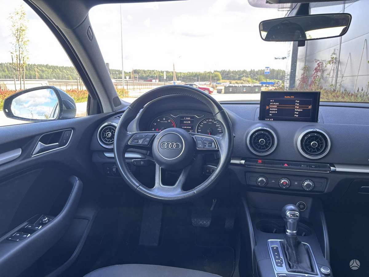 Audi A3, 1.5 l., sedanas
