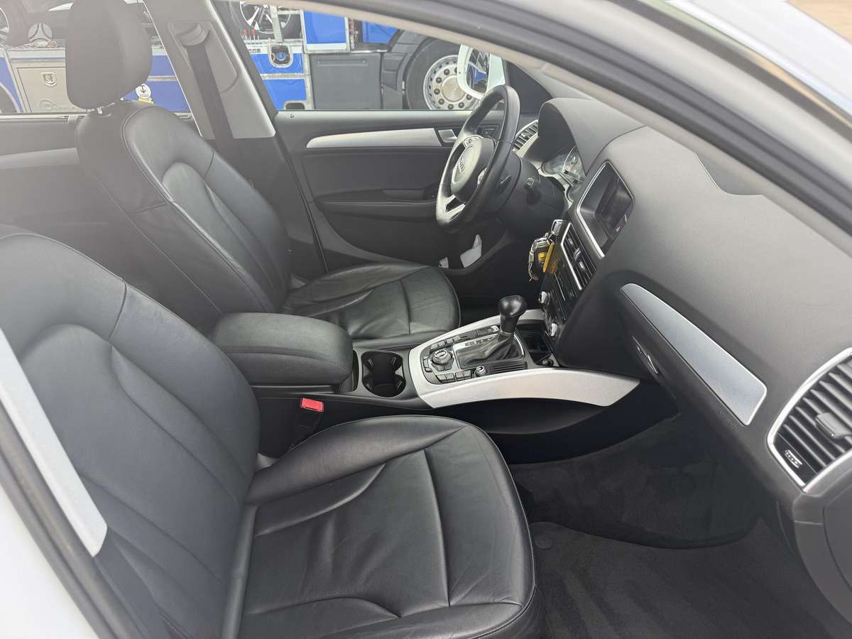 Audi Q5, 2.0 l., Внедорожник / Кроссовер