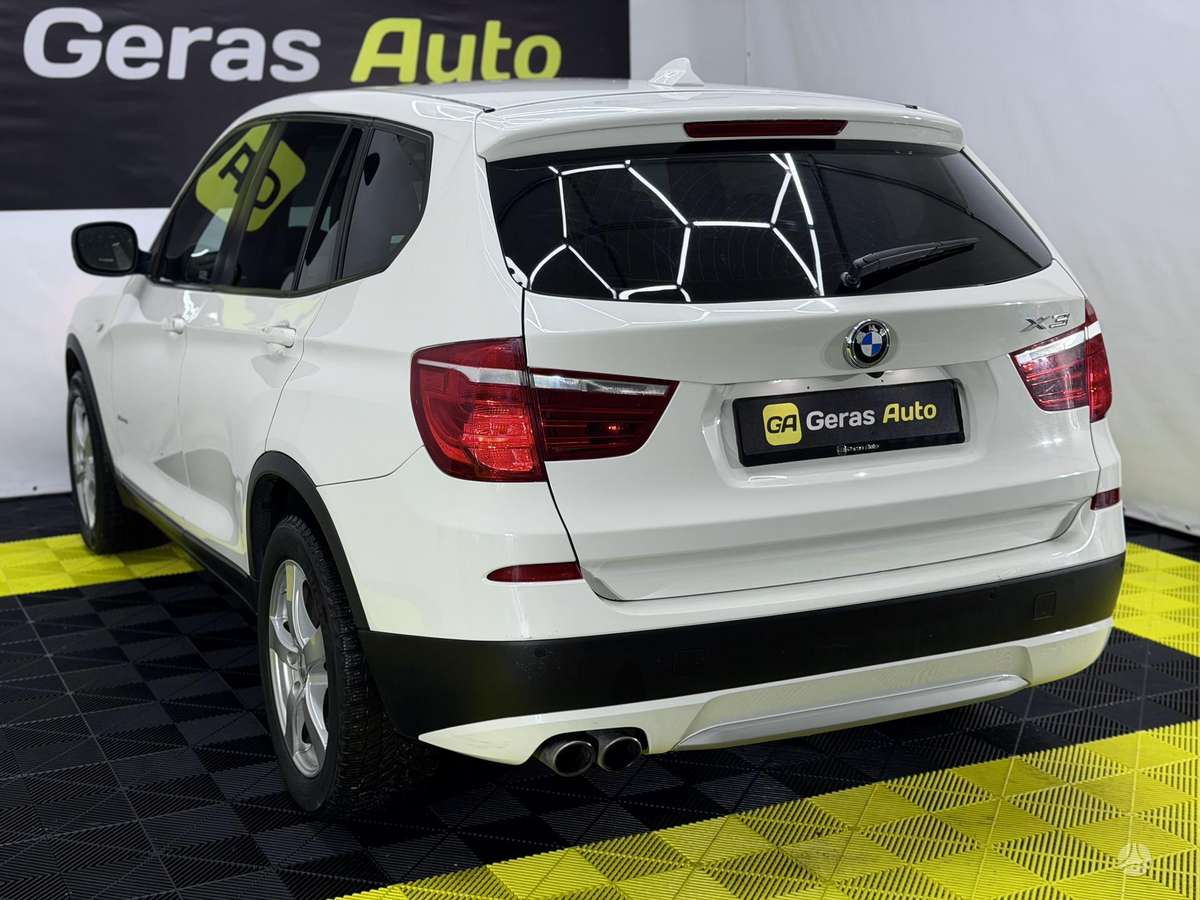 BMW X3, 2.0 l., off-road / crossover