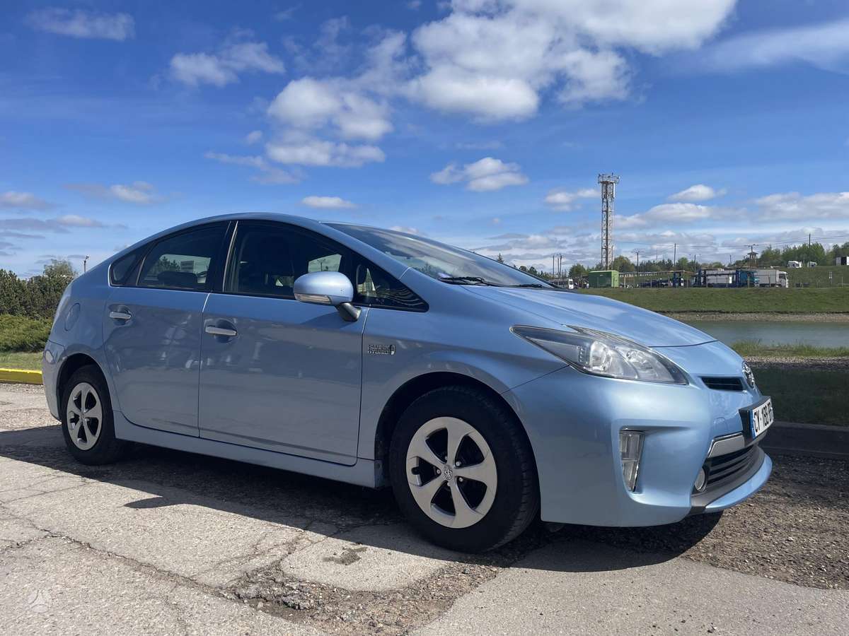 Toyota Prius - 2