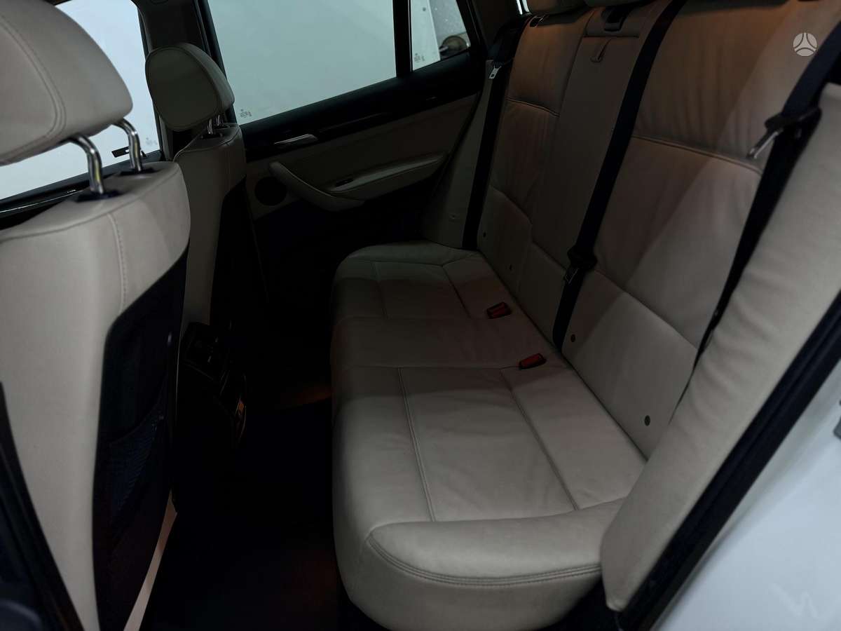 BMW X3, 2.0 l., off-road / crossover