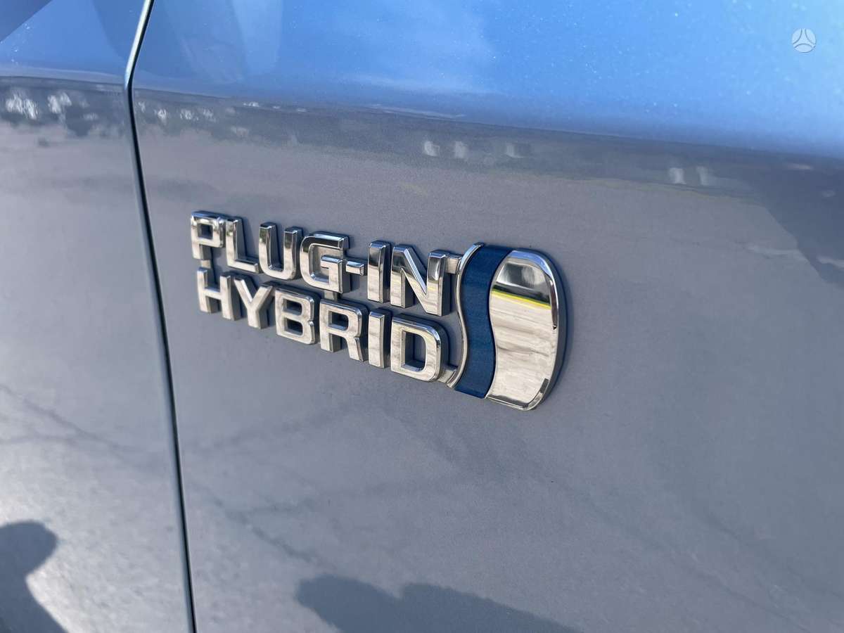 Toyota Prius - 5