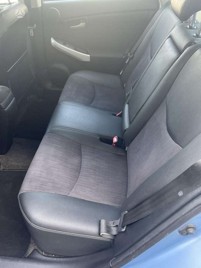 Toyota Prius - 10
