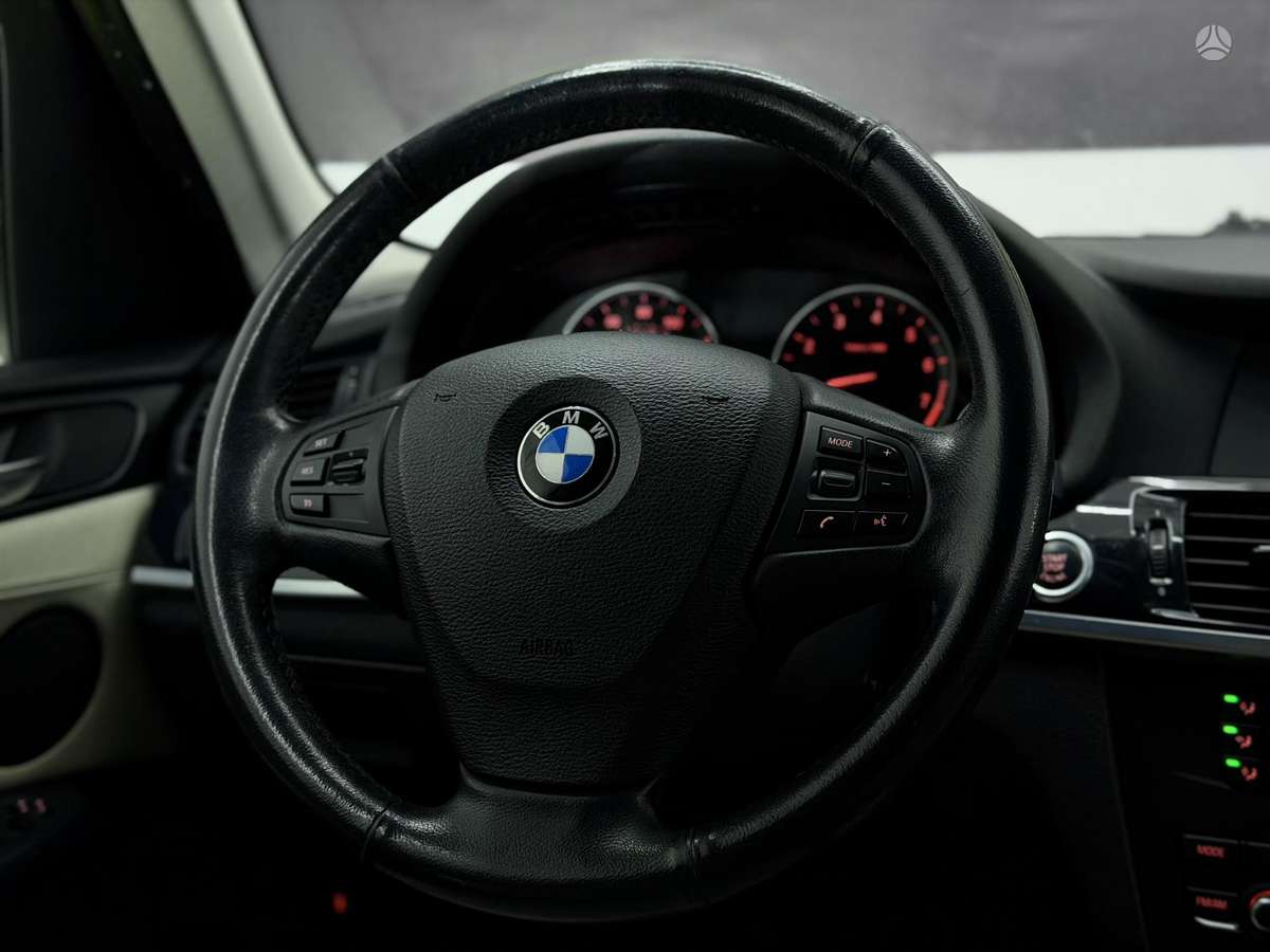 BMW X3, 2.0 l., off-road / crossover