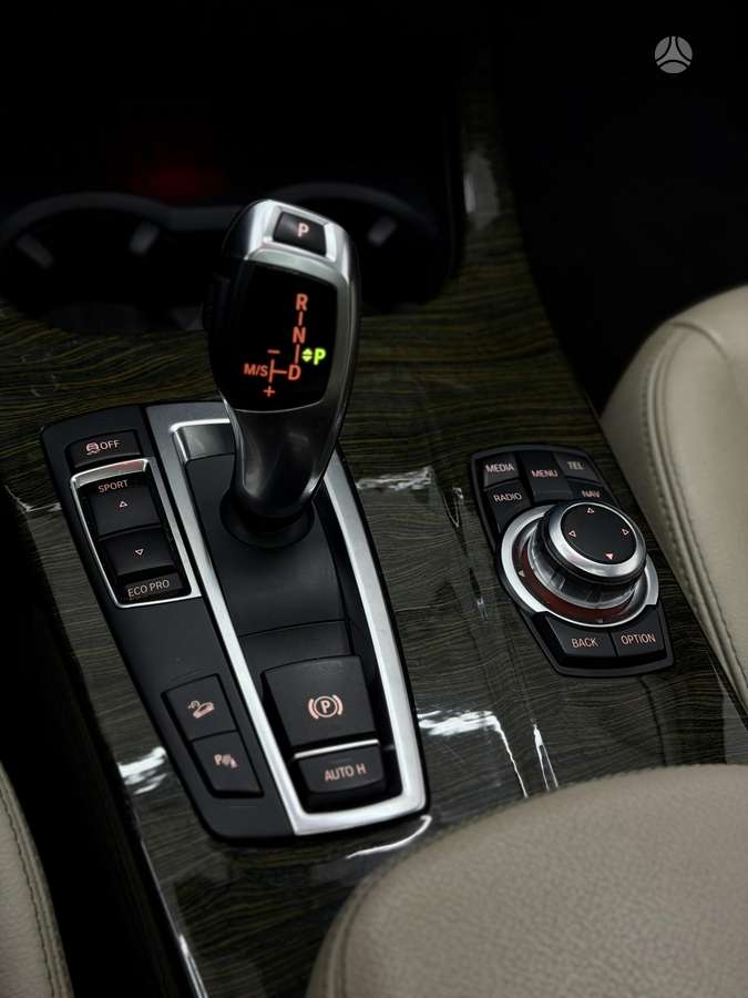BMW X3, 2.0 l., off-road / crossover