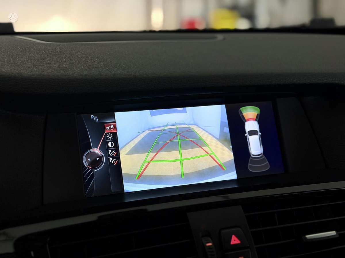 BMW X3, 2.0 l., off-road / crossover