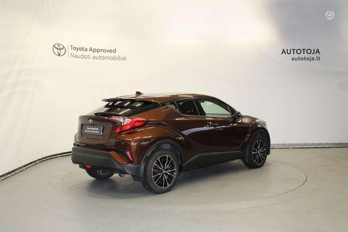 Toyota C-HR, 1.2 l., Пикап