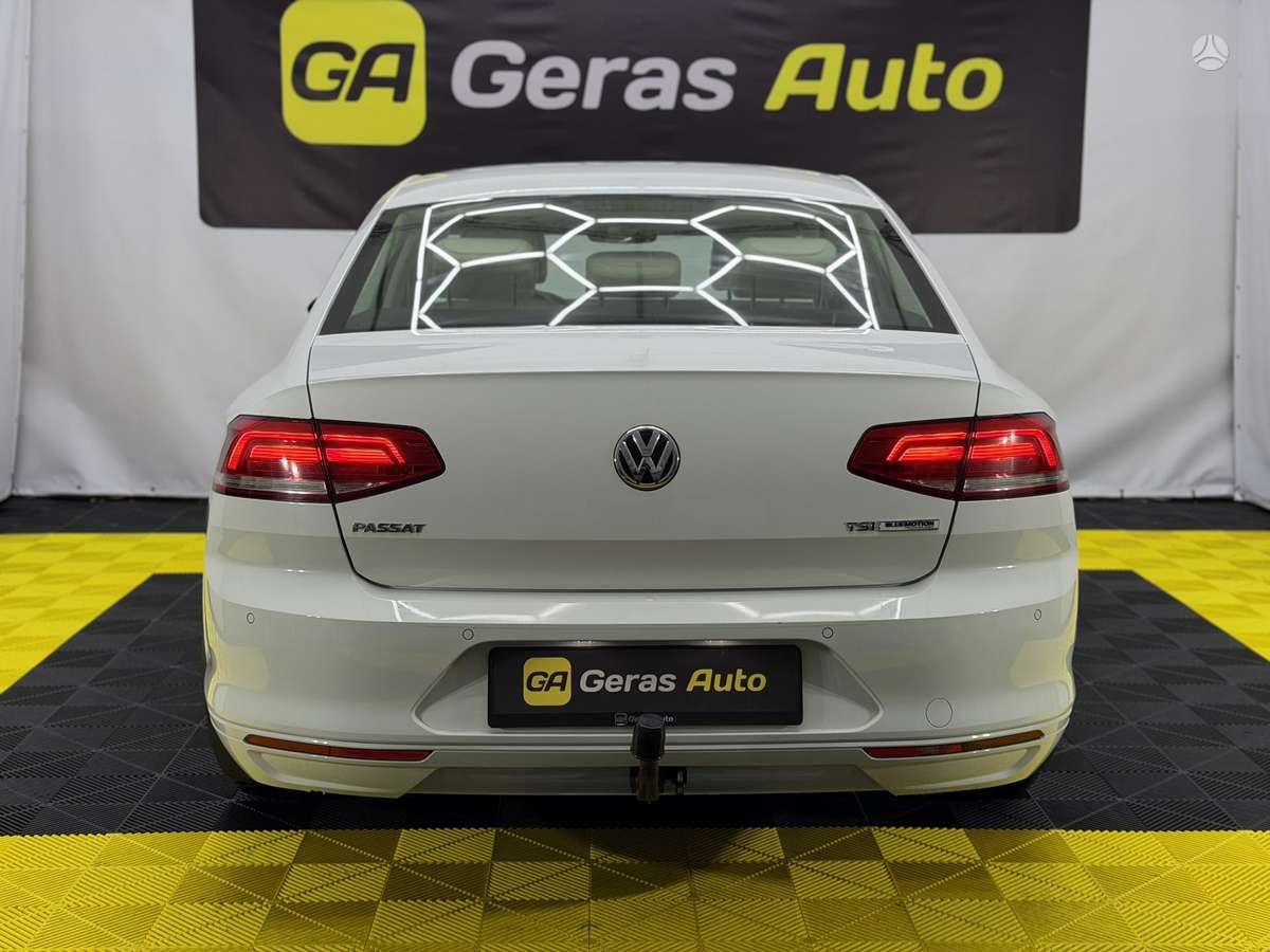 Volkswagen Passat - 5