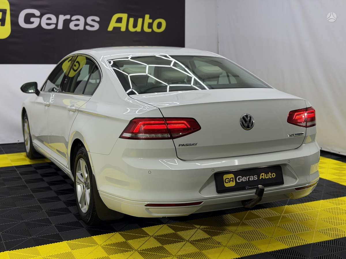 Volkswagen Passat - 6