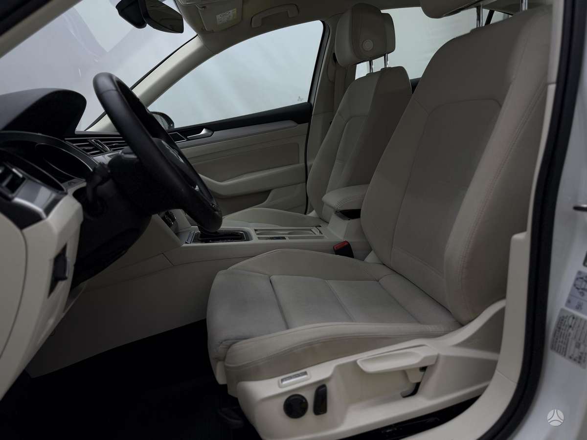 Volkswagen Passat - 8