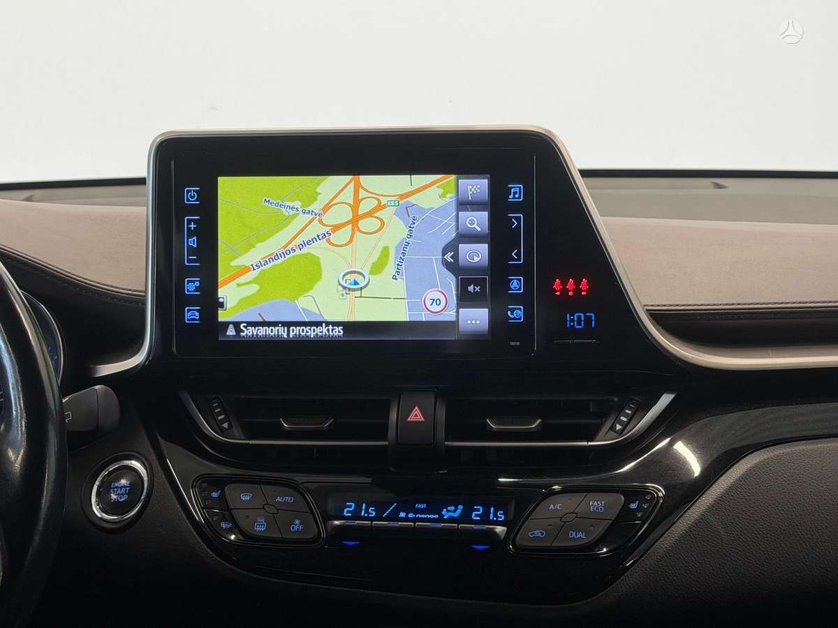 Toyota C-HR, 1.2 l., Пикап