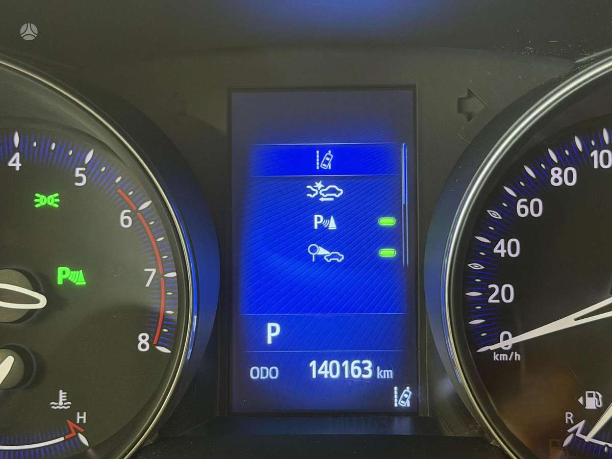 Toyota C-HR, 1.2 l., Пикап