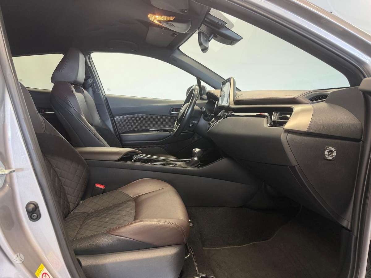 Toyota C-HR - 6