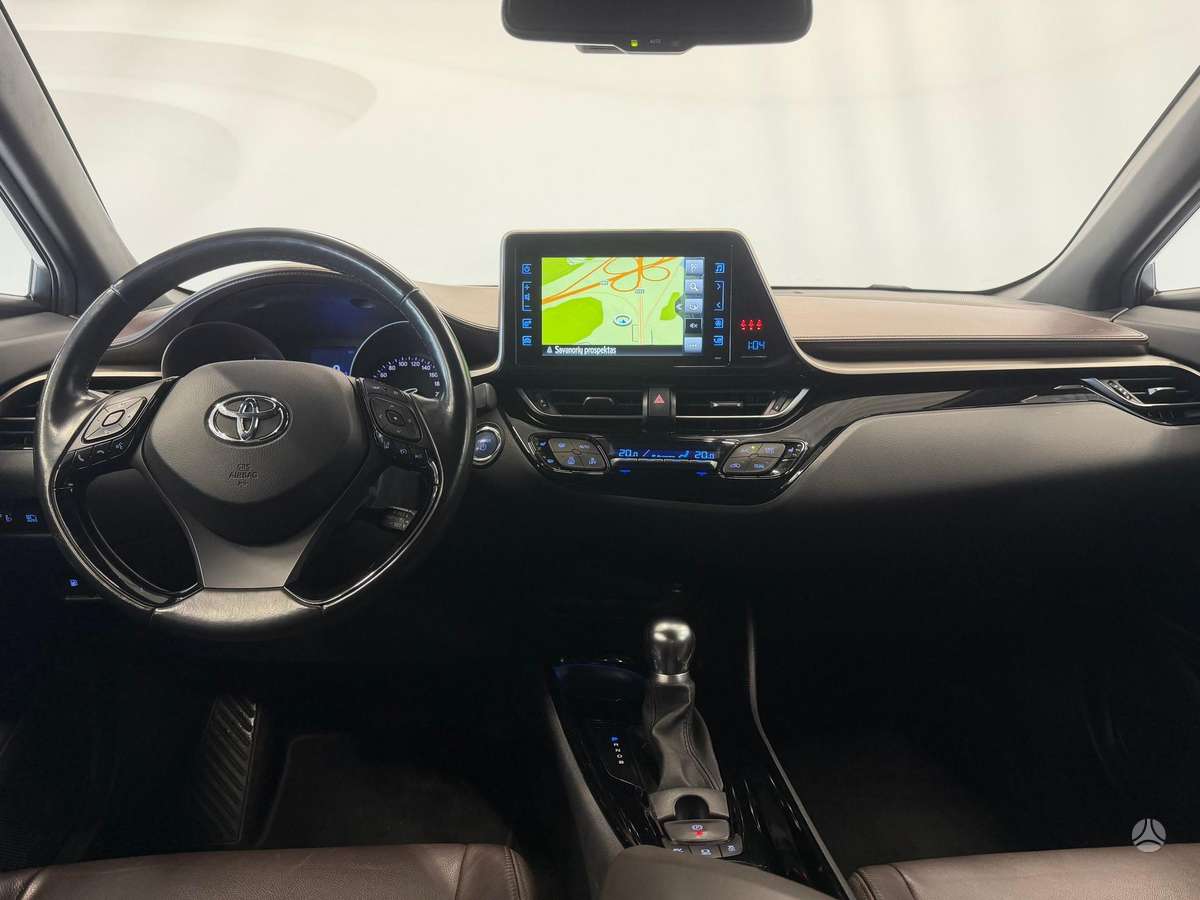 Toyota C-HR - 8