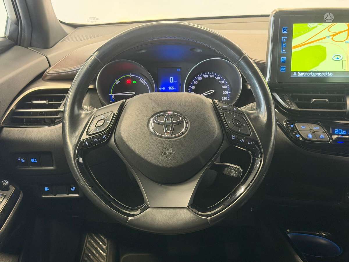 Toyota C-HR - 12