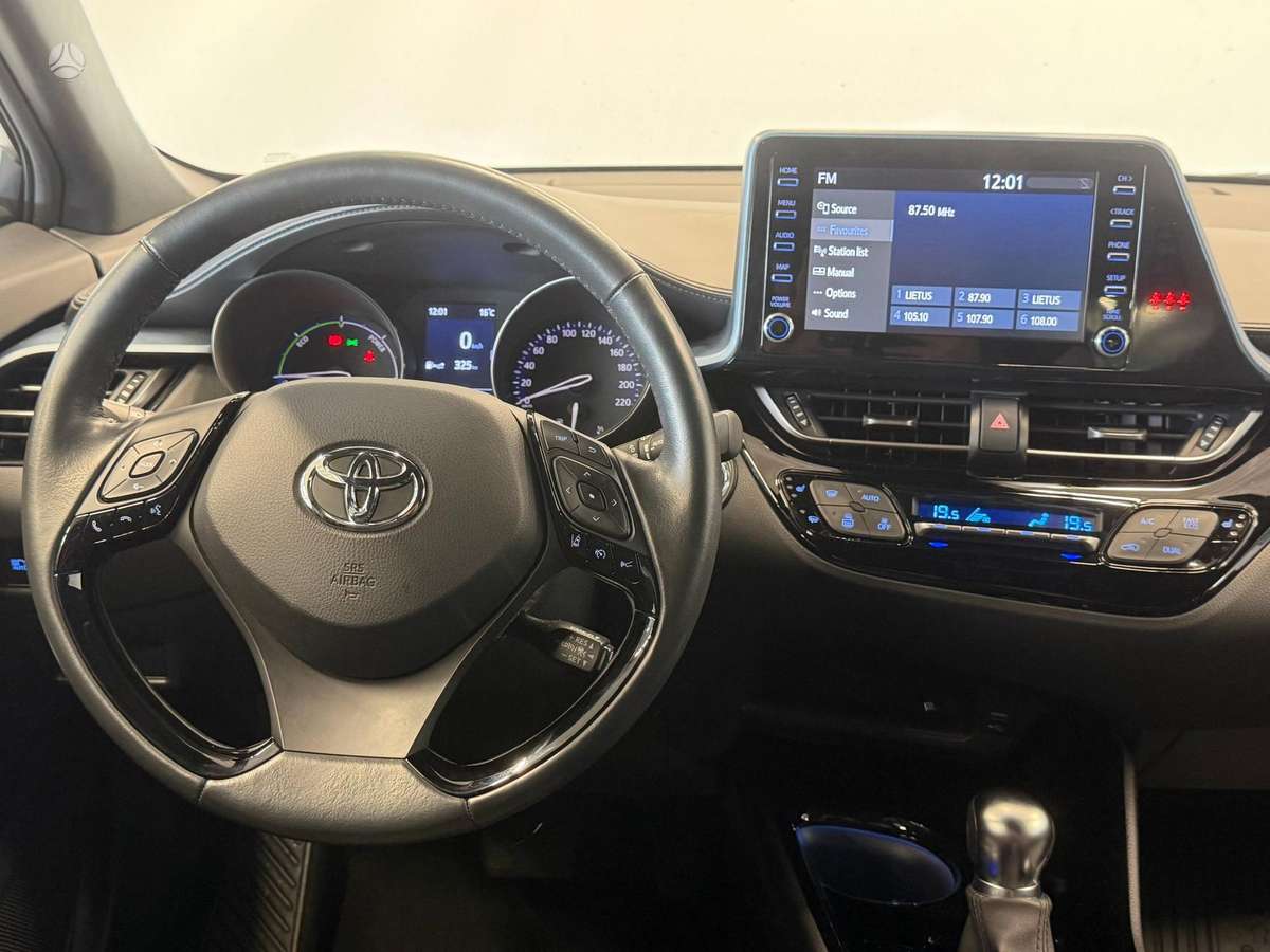 Toyota C-HR - 9