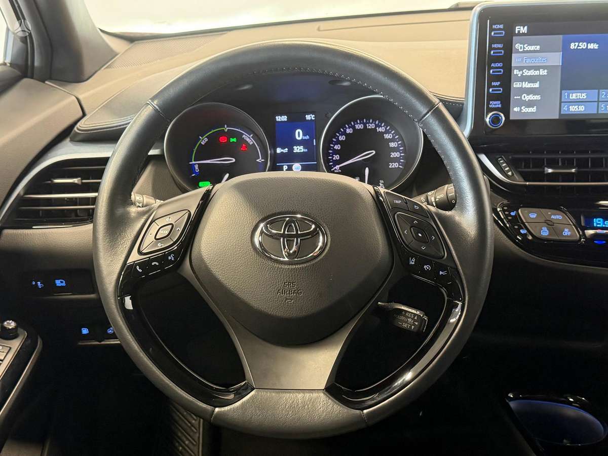 Toyota C-HR - 12