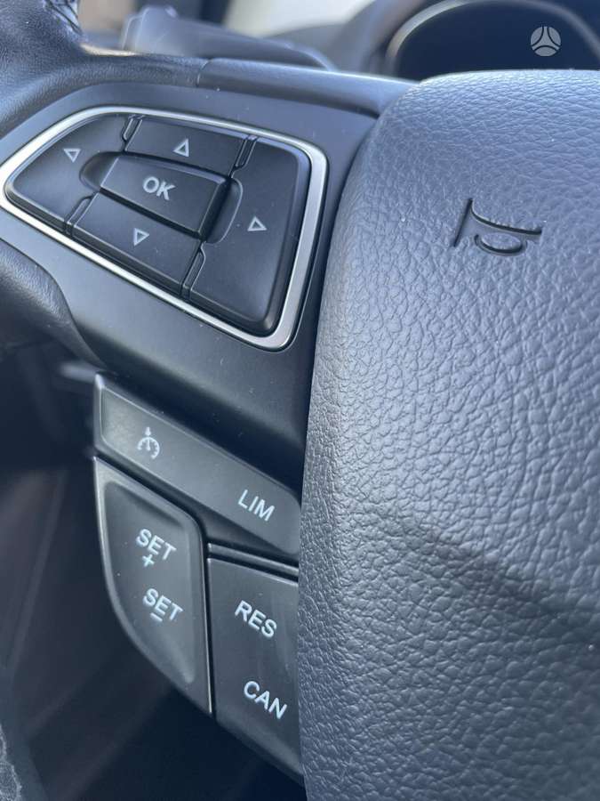 Ford Focus, 1.0 l., hatchback
