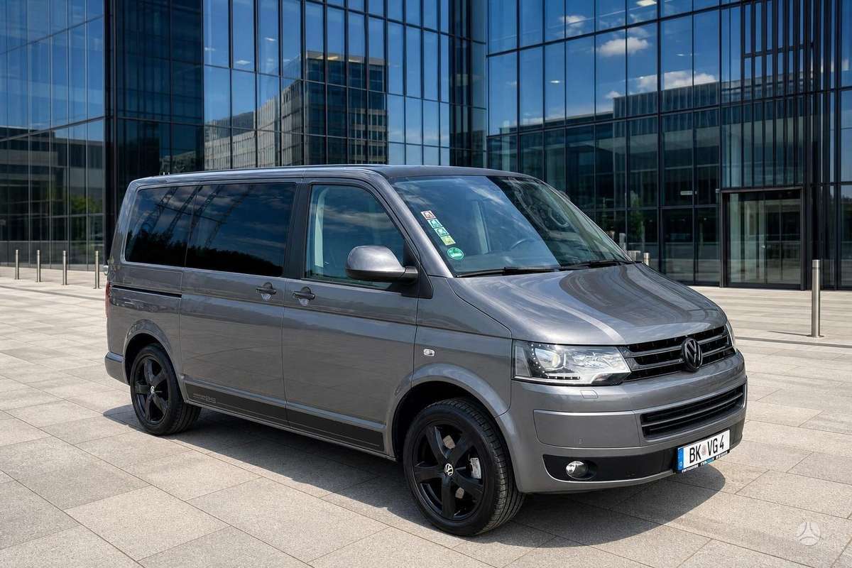 Volkswagen Multivan - 2