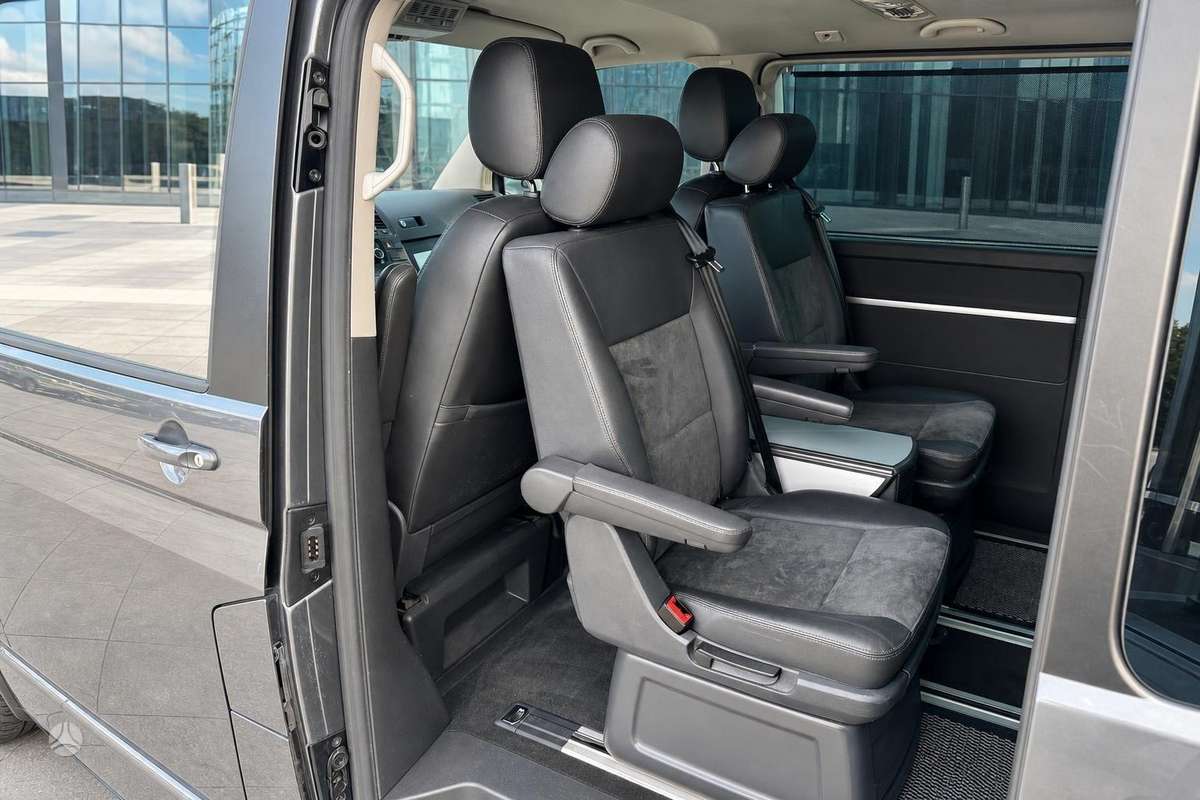 Volkswagen Multivan - 7