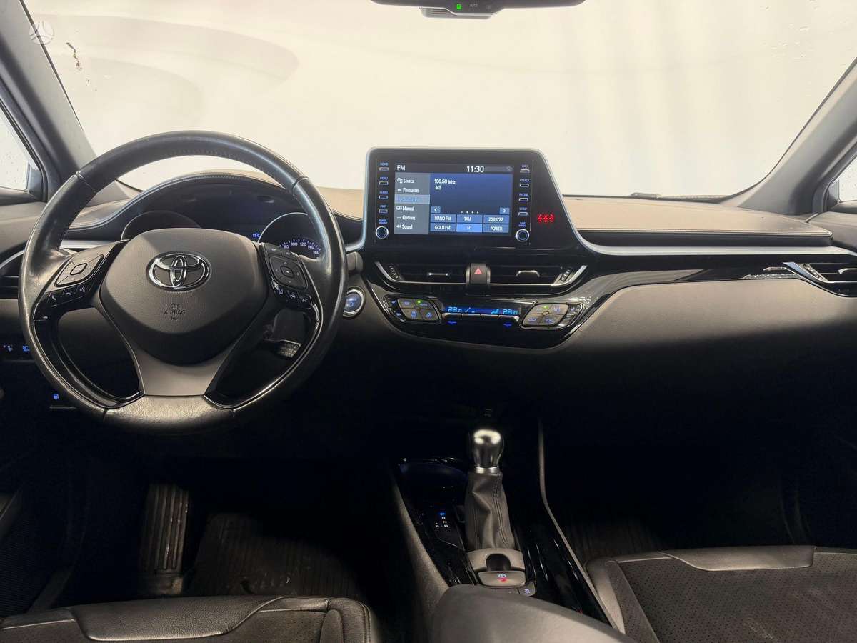 Toyota C-HR - 8