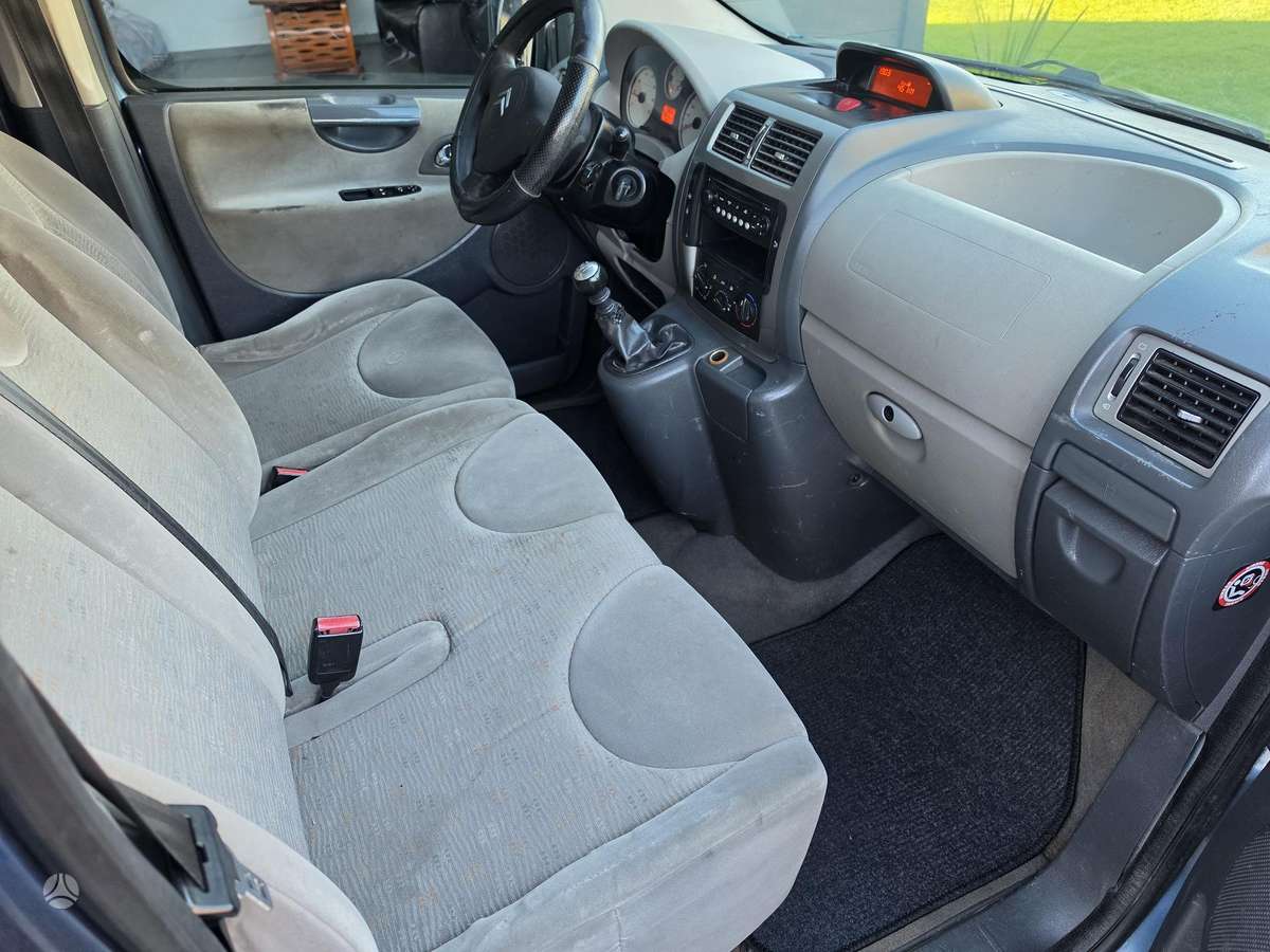 Citroen Jumpy, 2.0 l., passenger minibus