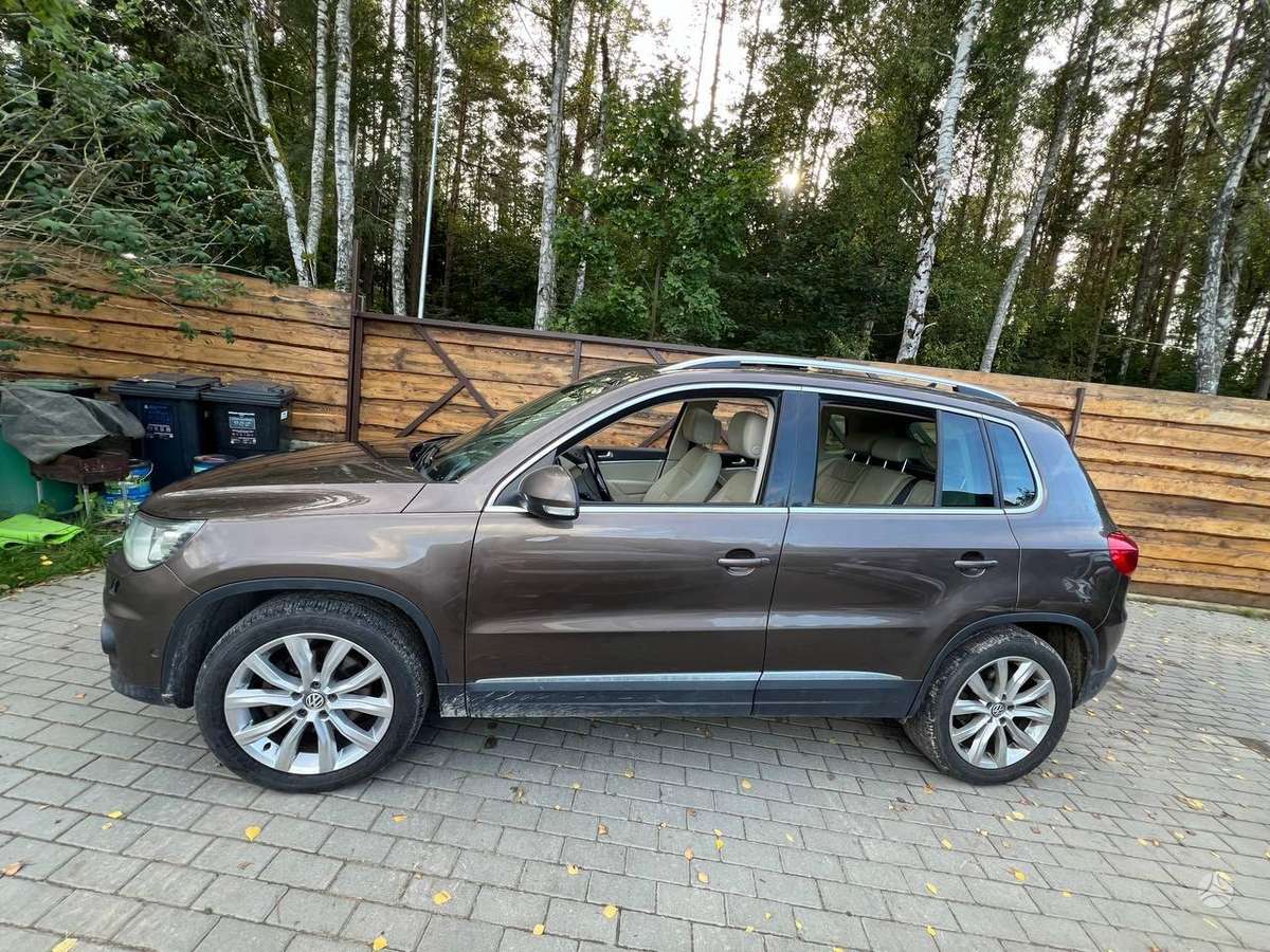 Volkswagen Tiguan - 4