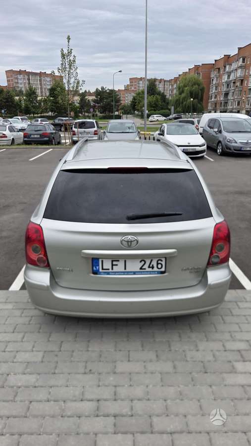 Toyota Avensis, 2.2 l., Универсал