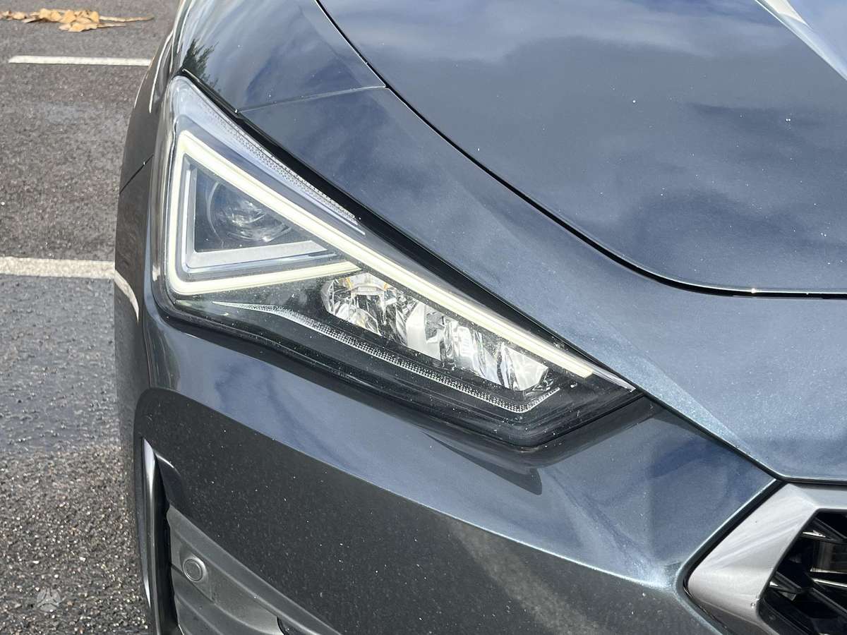 Cupra Leon, 1.5 l., Хэтчбек