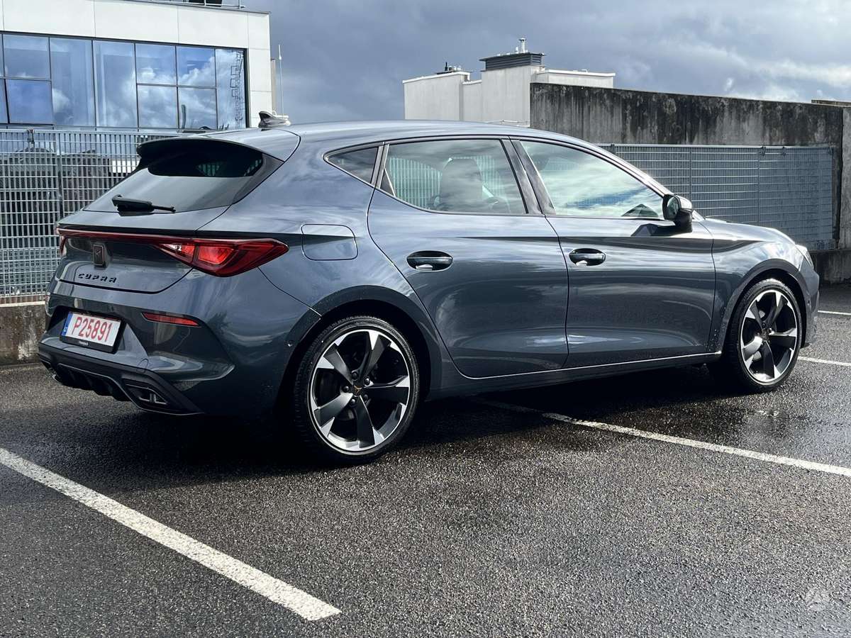 Cupra Leon, 1.5 l., Хэтчбек