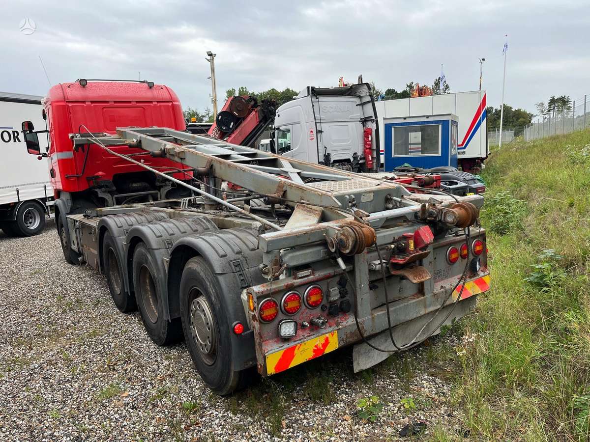 Scania R520 8X4 V8, dumpers / tippers
