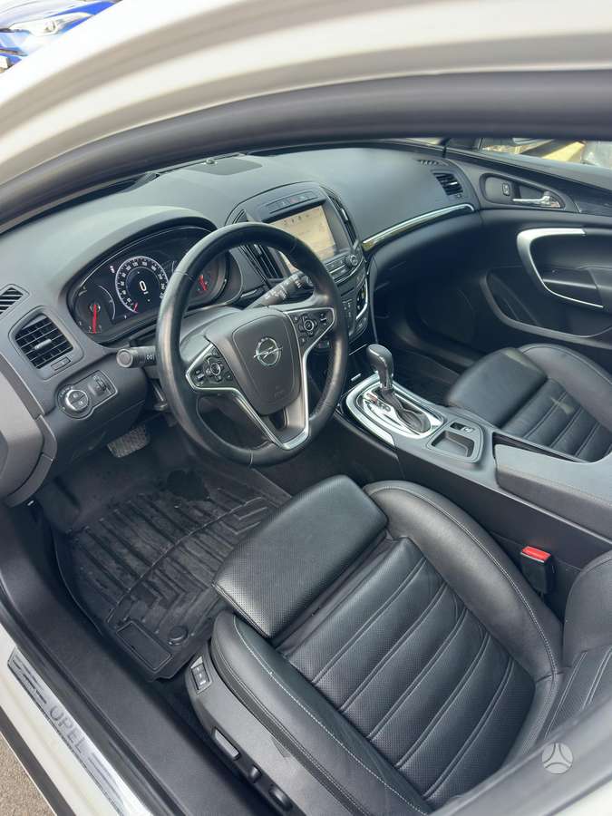 Opel Insignia, 2.0 l., wagon