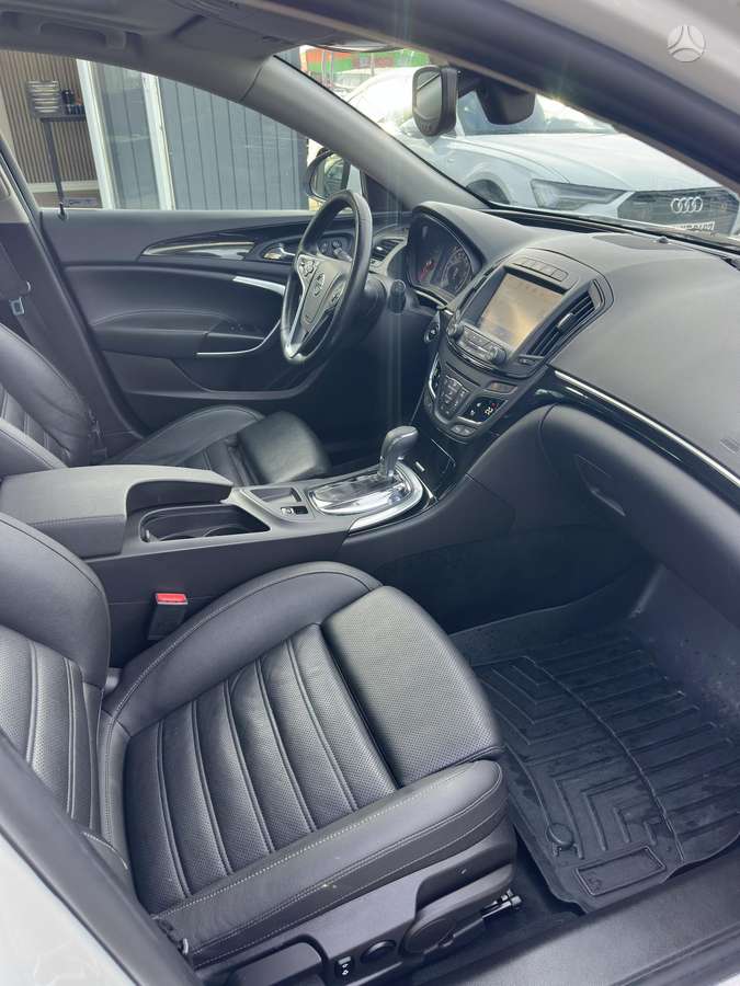 Opel Insignia, 2.0 l., wagon