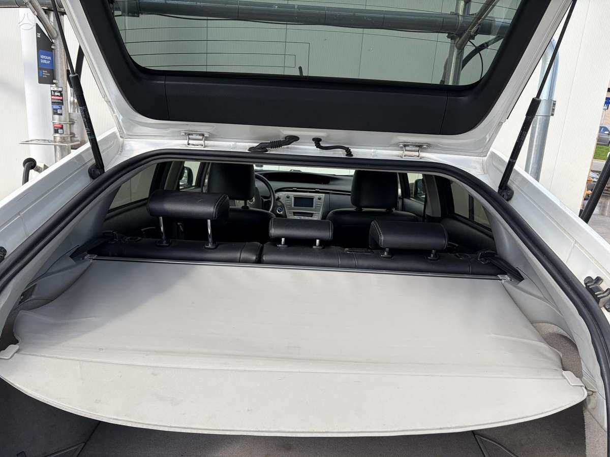 Toyota Prius - 7