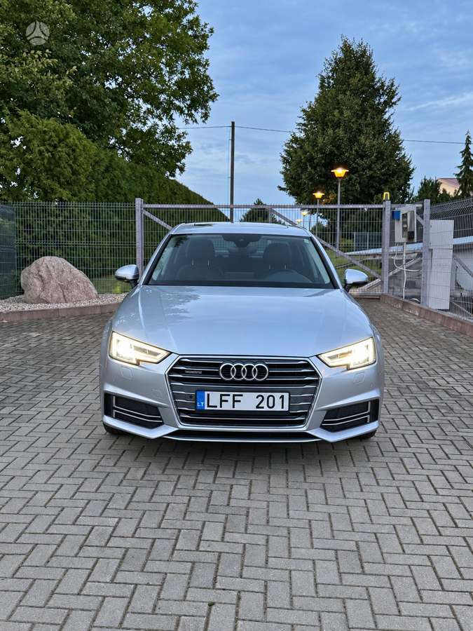 Audi A4, 2.0 l., saloon / sedan