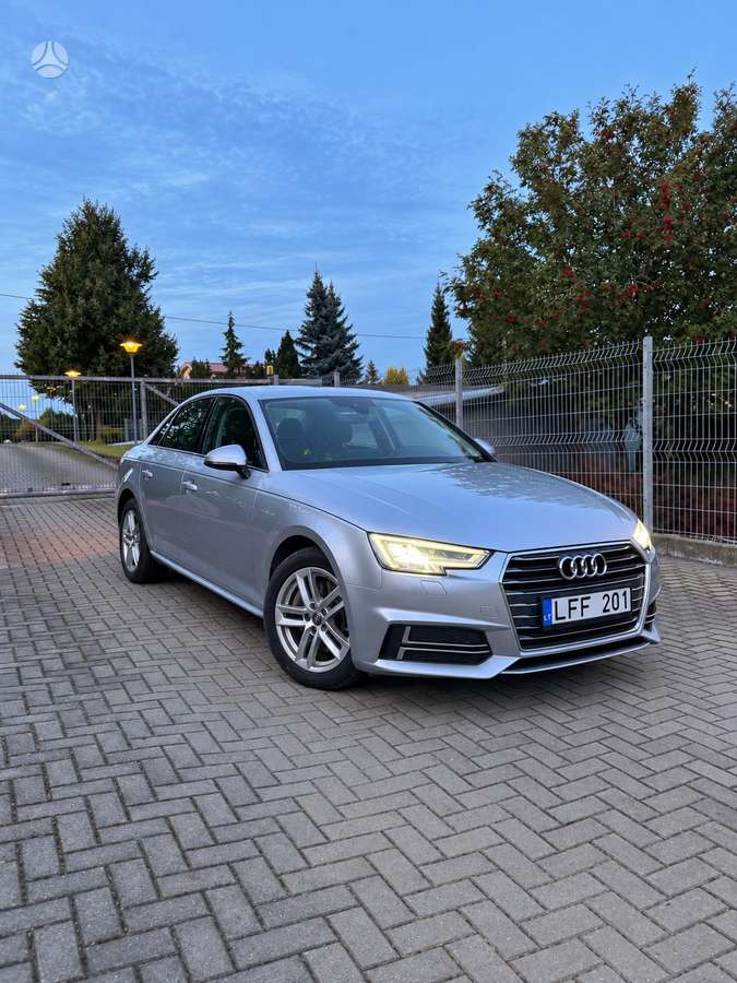 Audi A4, 2.0 l., saloon / sedan