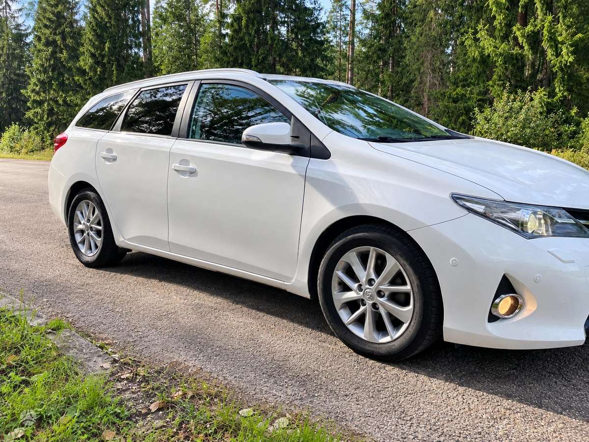 Toyota Auris - 7