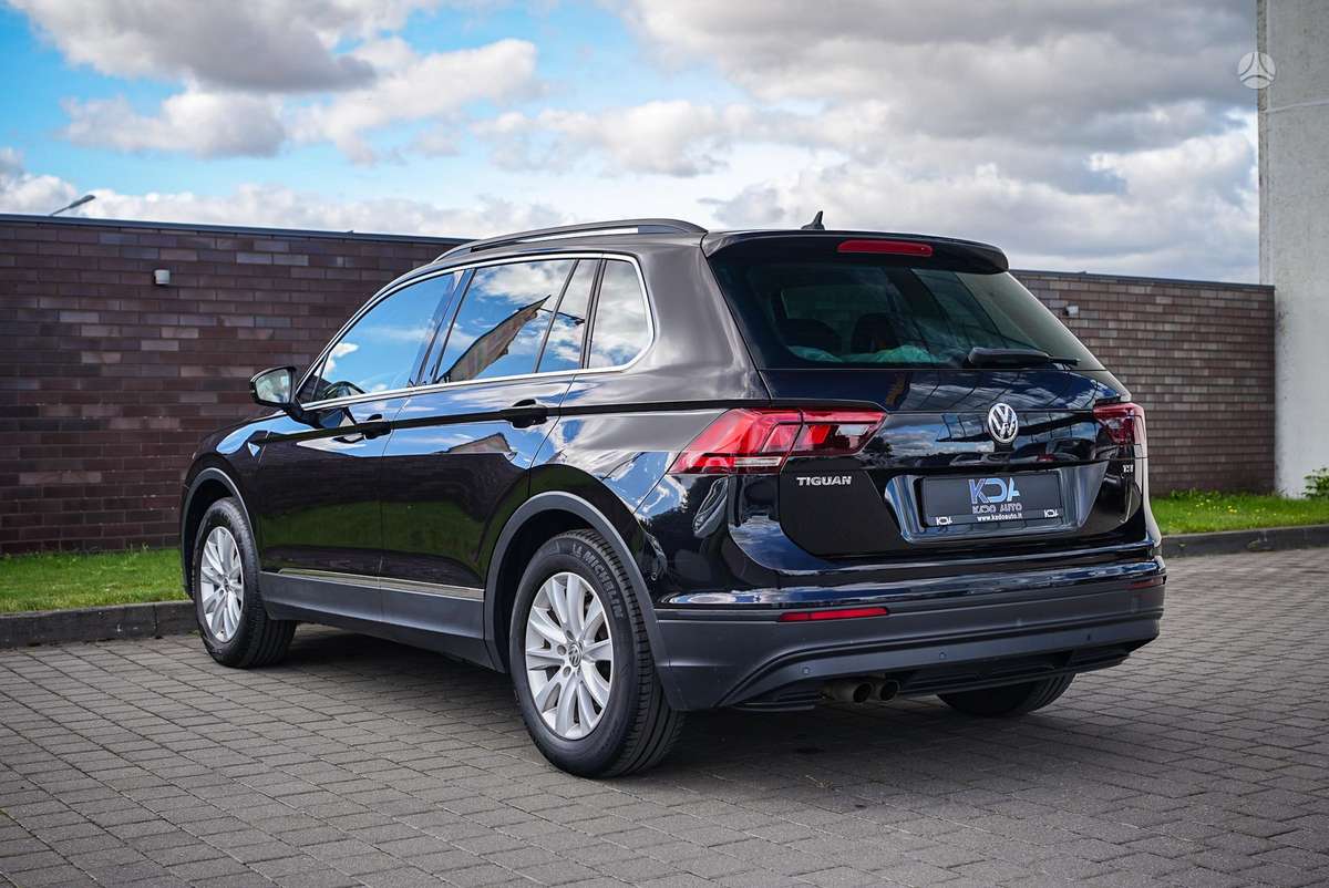 Volkswagen Tiguan - 5