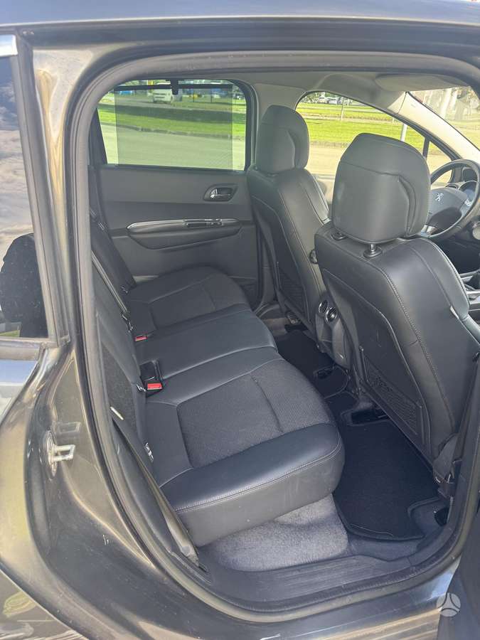 Peugeot 3008 - 8